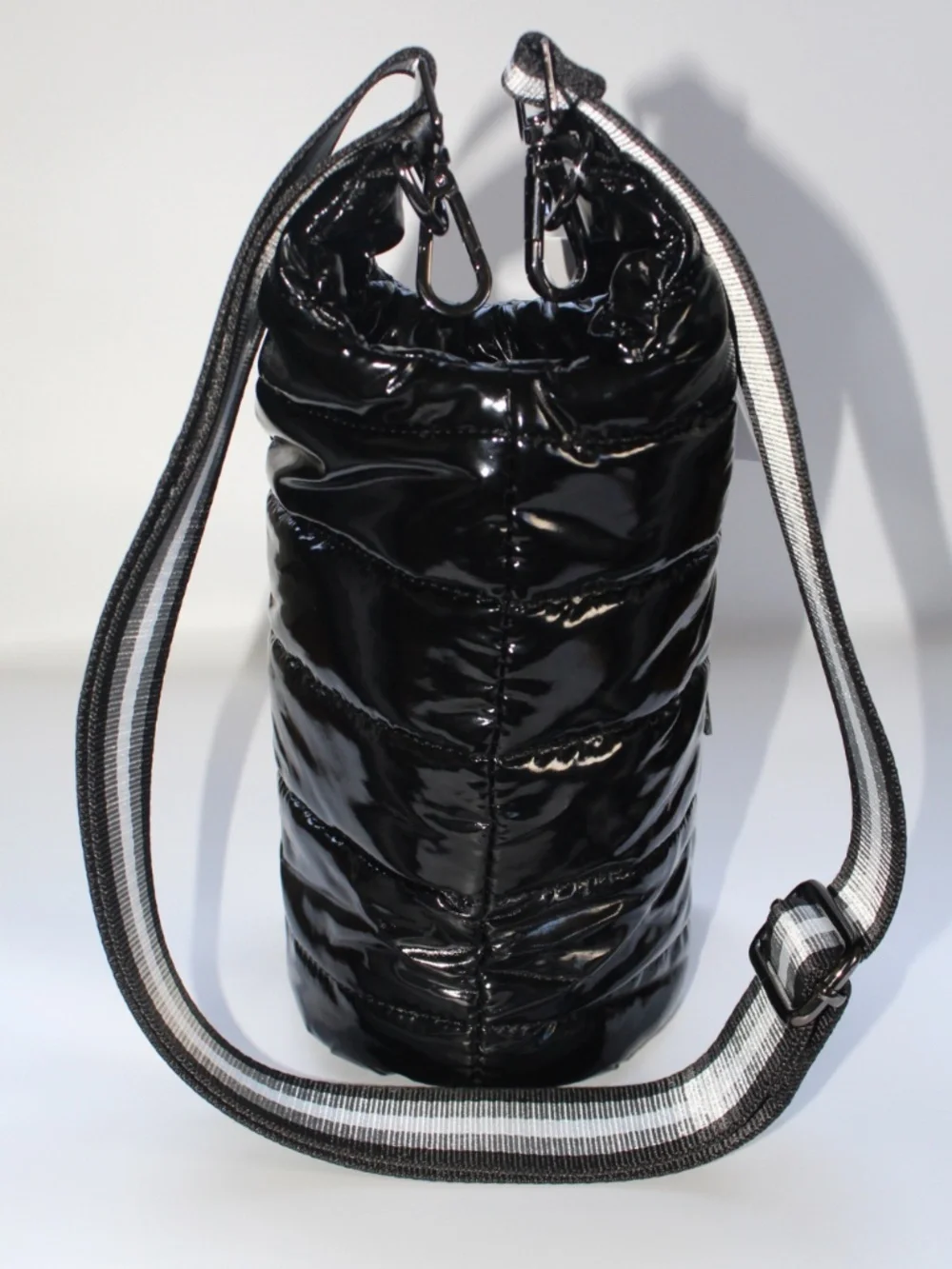 Wanderfull - New Blk Glossy Hydrobag® Crossbody Bag w/ Adjustable Strap